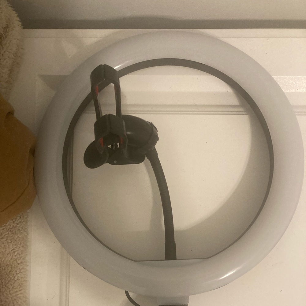 Ring light 10” - Picture 2 of 3